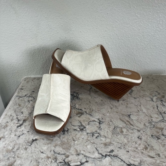 Yellow Box White and Brown Wedge Sandals - Picture 1 of 10